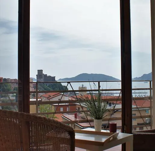 Il Terrazzo Sul Castello Apartment Lerici